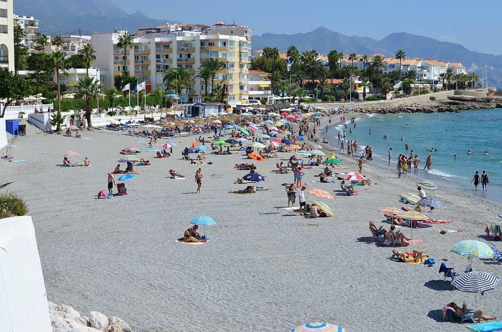 Apartamento Toboso Lena Nerja Esterno foto